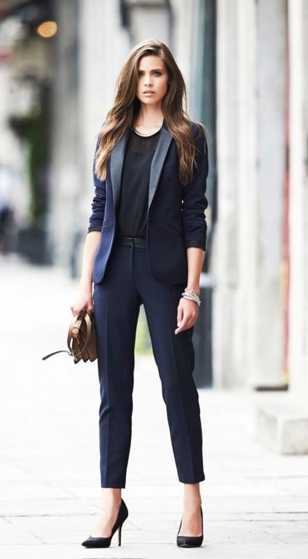 Professional Yet Simple Office Outfit Ideas For This Winter