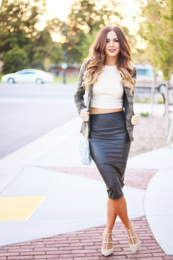 Ways to Wear Wrapped Crop Top Outfits