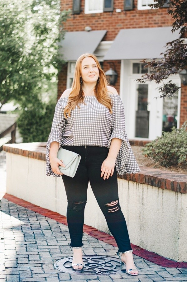 Cute and Preppy Date Night Outfits for Plus Size Women