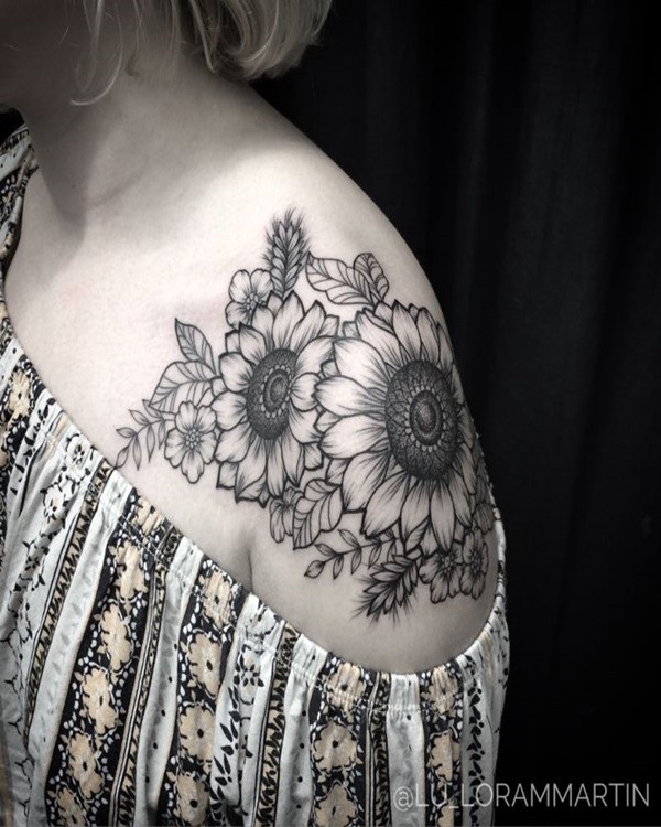 Black And White Floral Shoulder Tattoo Ideas