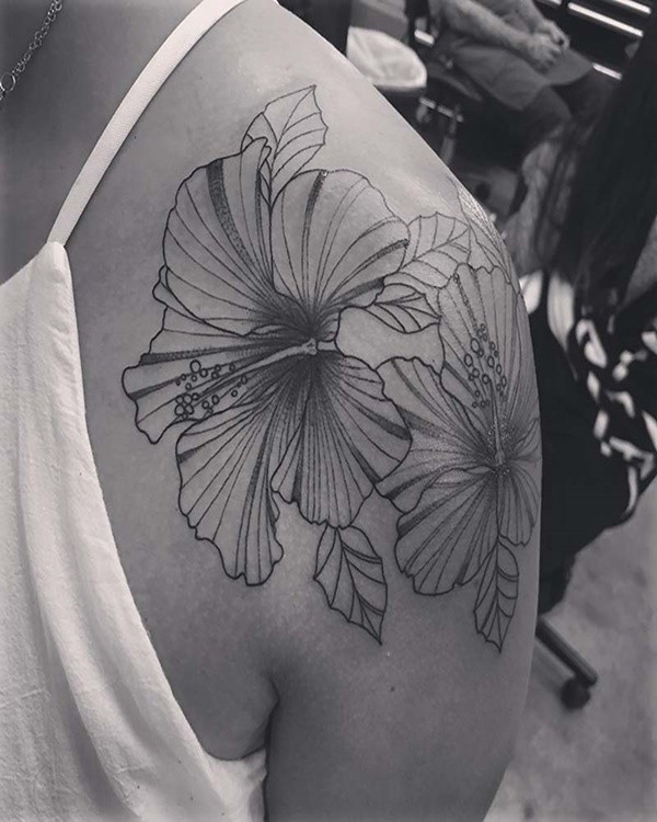 Black And White Floral Shoulder Tattoo Ideas