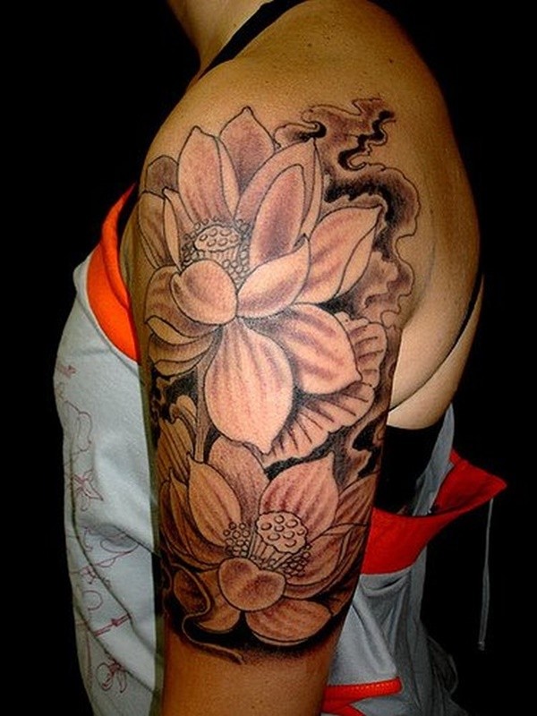 Black And White Floral Shoulder Tattoo Ideas