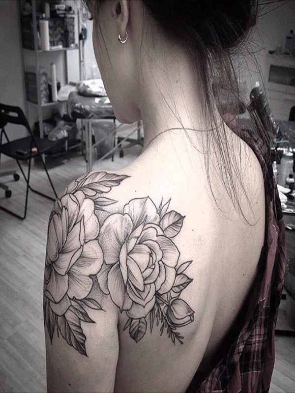 Black And White Floral Shoulder Tattoo Ideas