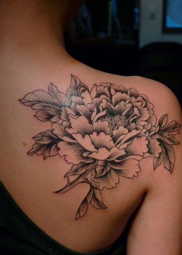 Black And White Floral Shoulder Tattoo Ideas