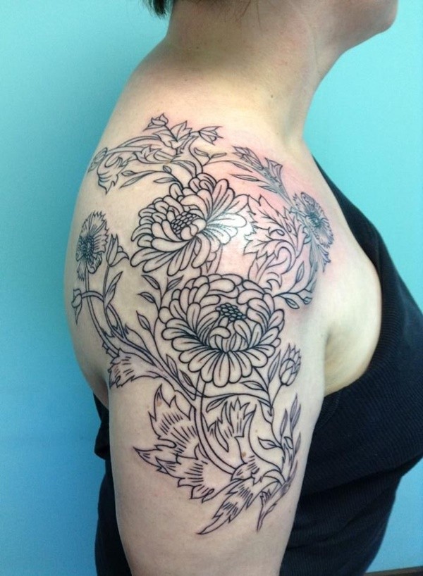 Black And White Floral Shoulder Tattoo Ideas