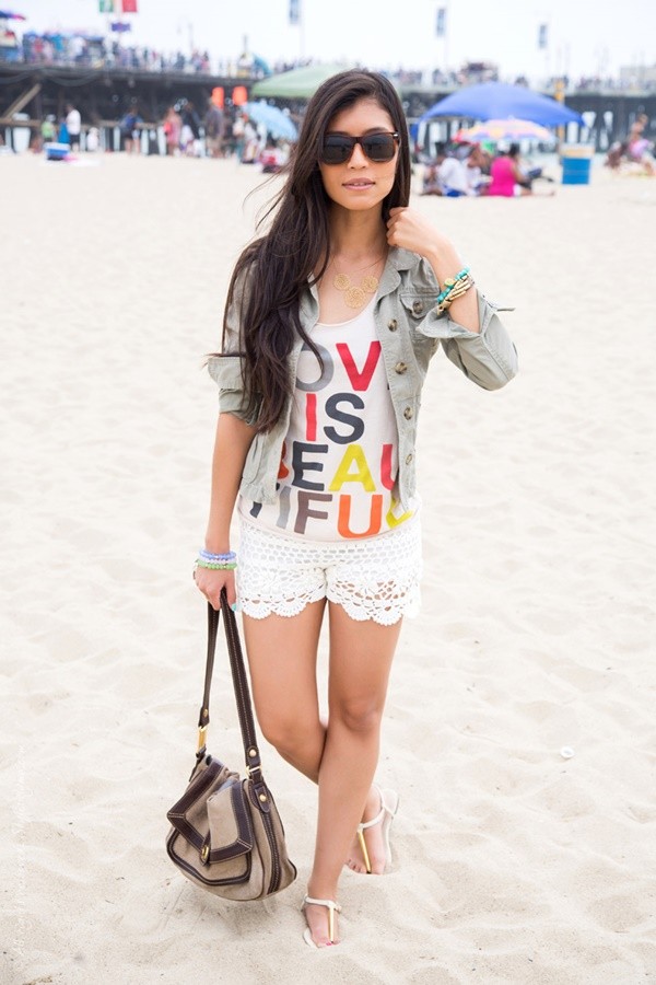 Trendy Beach Outfit Ideas For Women