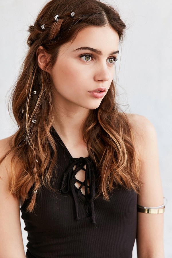 Perfect Coachella Hairstyles for the Boho Souls