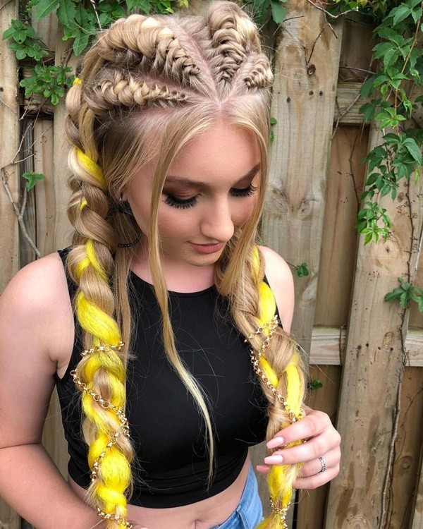 Perfect Coachella Hairstyles for the Boho Souls