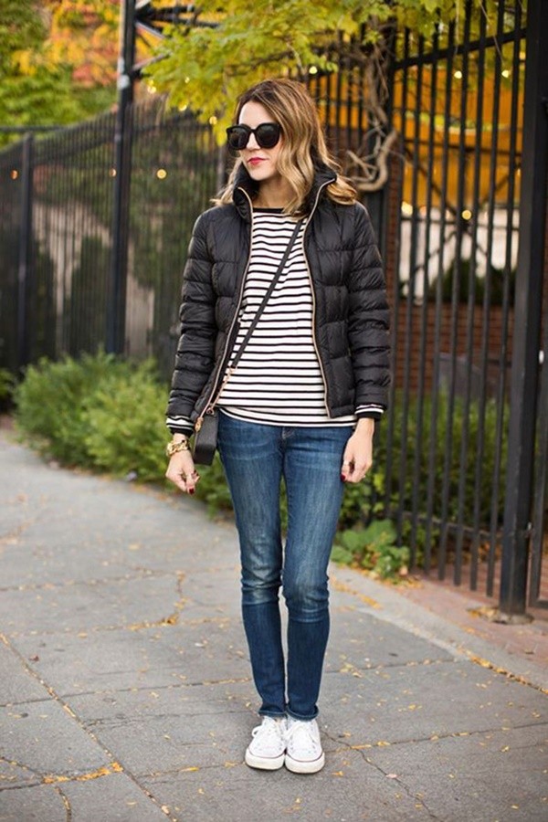 Adorable Winter Outfits With Sneaker