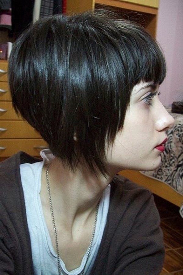 Easy Hairstyles for Women with Short Hair