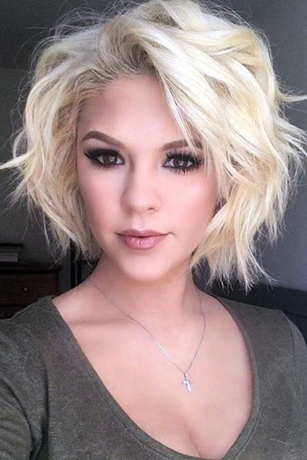 Easy Hairstyles for Women with Short Hair