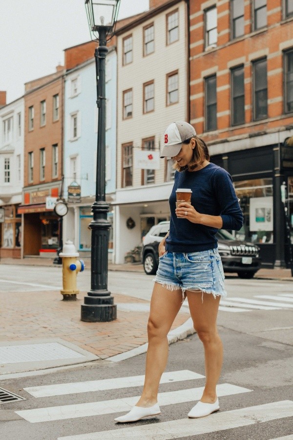 Impressive Ways To Wear Your Baseball Caps