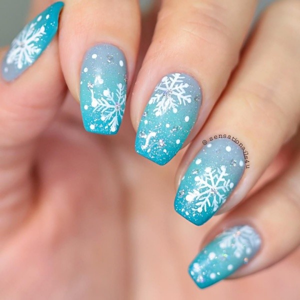 40 Pretty Nail Art Designs For Winter 2020