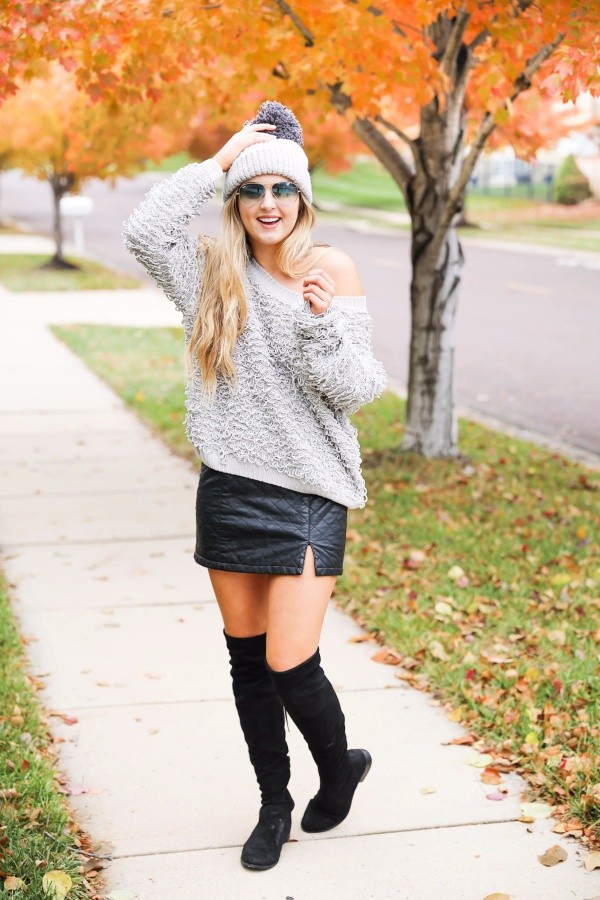 Classy Fall Winter Outfits With High Knee Boots For Women