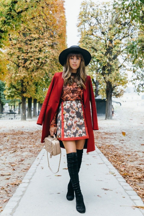 Classy Fall Winter Outfits With High Knee Boots For Women