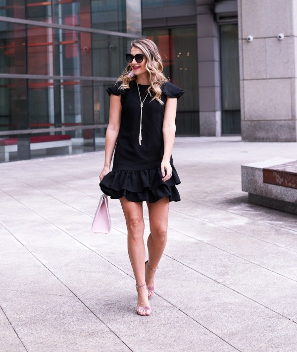 Perfect Flirty Outfit Ideas For Valentine's Day