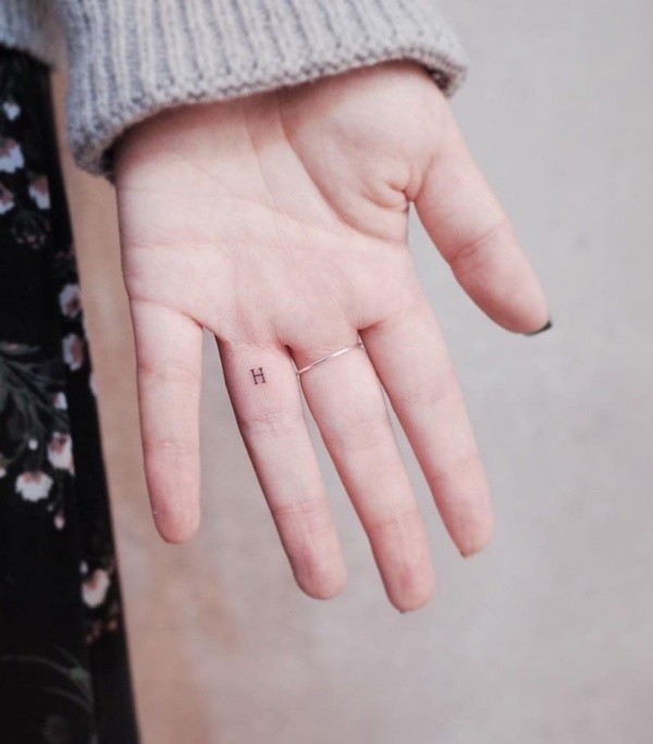 Small and Cute Finger Tattoo Designs and Ideas