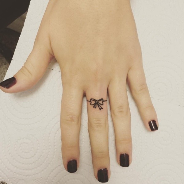 Small and Cute Finger Tattoo Designs and Ideas