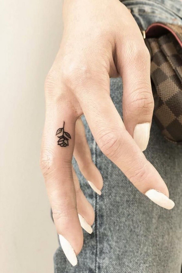 Small and Cute Finger Tattoo Designs and Ideas