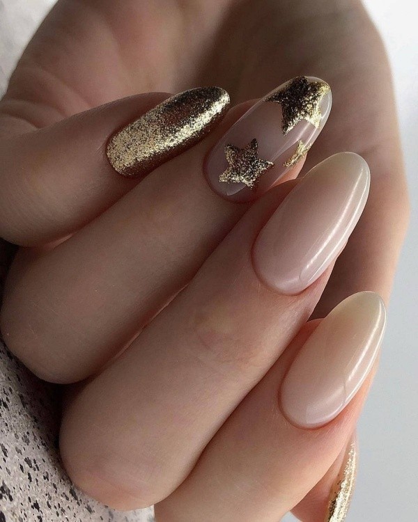 Trendy Nail Art Designs For New Year Eve