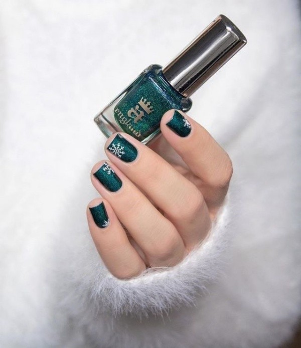 Trendy Nail Art Designs For New Year Eve