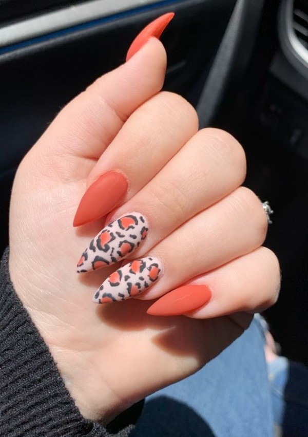 Trendy Nail Art Designs For New Year Eve