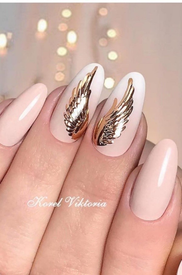 Trendy Nail Art Designs For New Year Eve