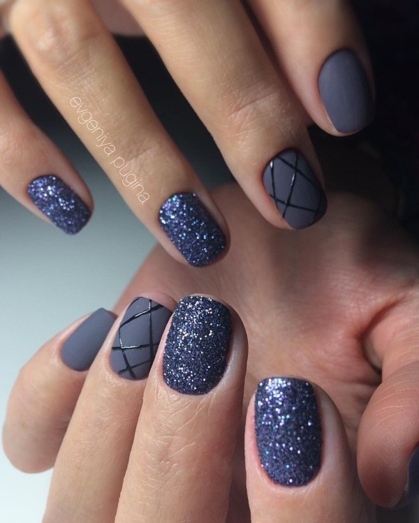 Trendy Nail Art Designs For New Year Eve