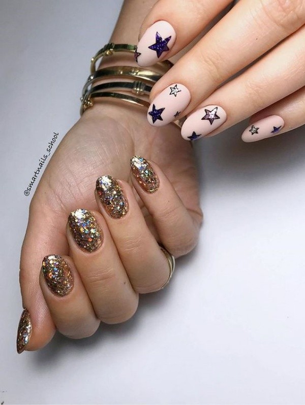 Trendy Nail Art Designs For New Year Eve